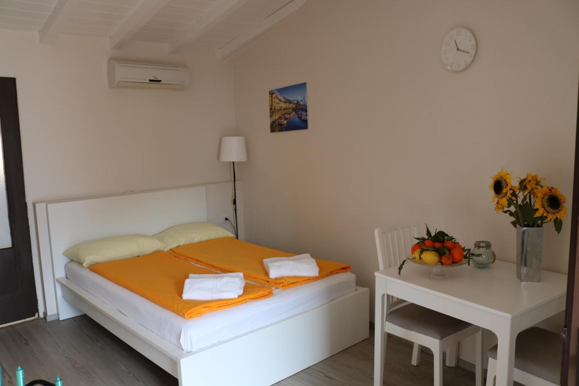 Lakeview Cannobio Camping & Resort Exteriör bild