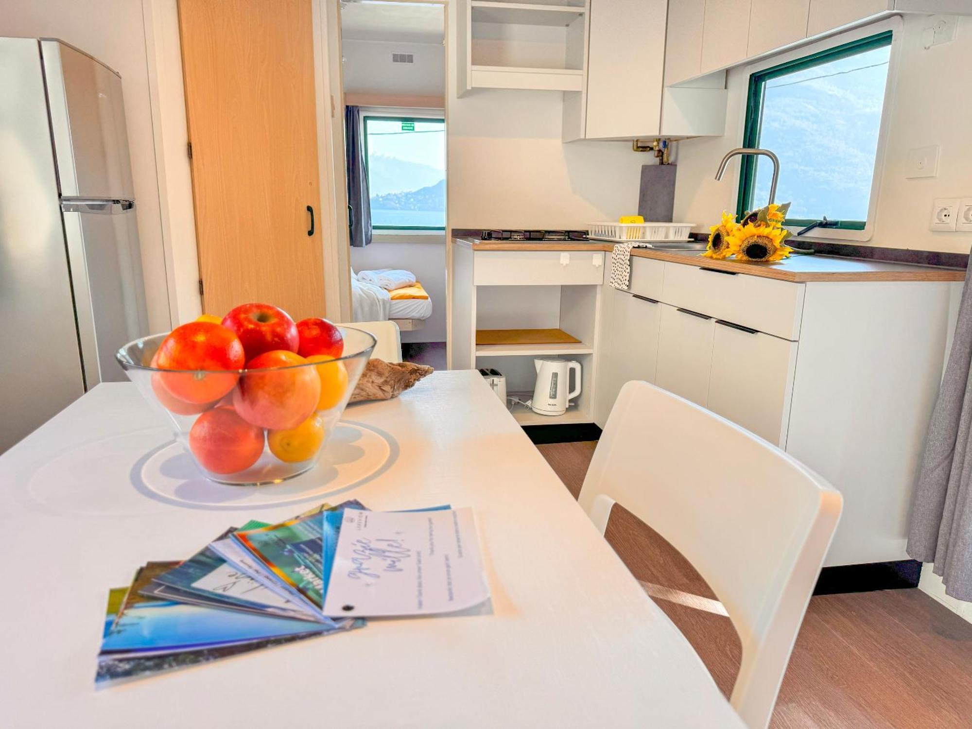 Lakeview Cannobio Camping & Resort Exteriör bild