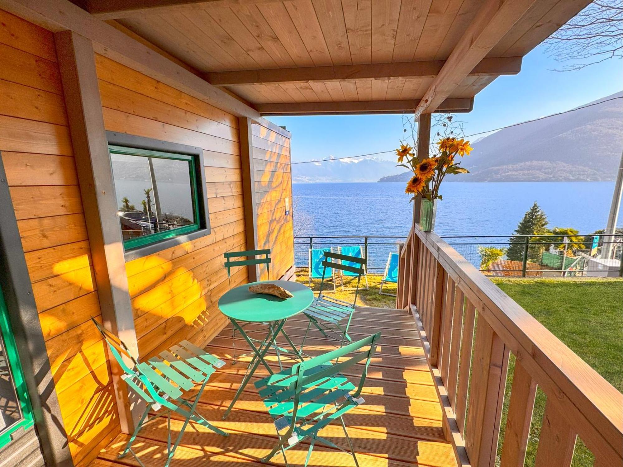 Lakeview Cannobio Camping & Resort Exteriör bild
