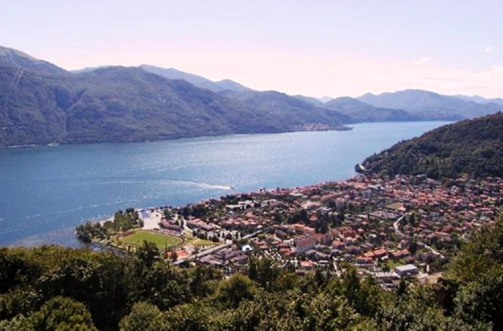 Lakeview Cannobio Camping & Resort Exteriör bild